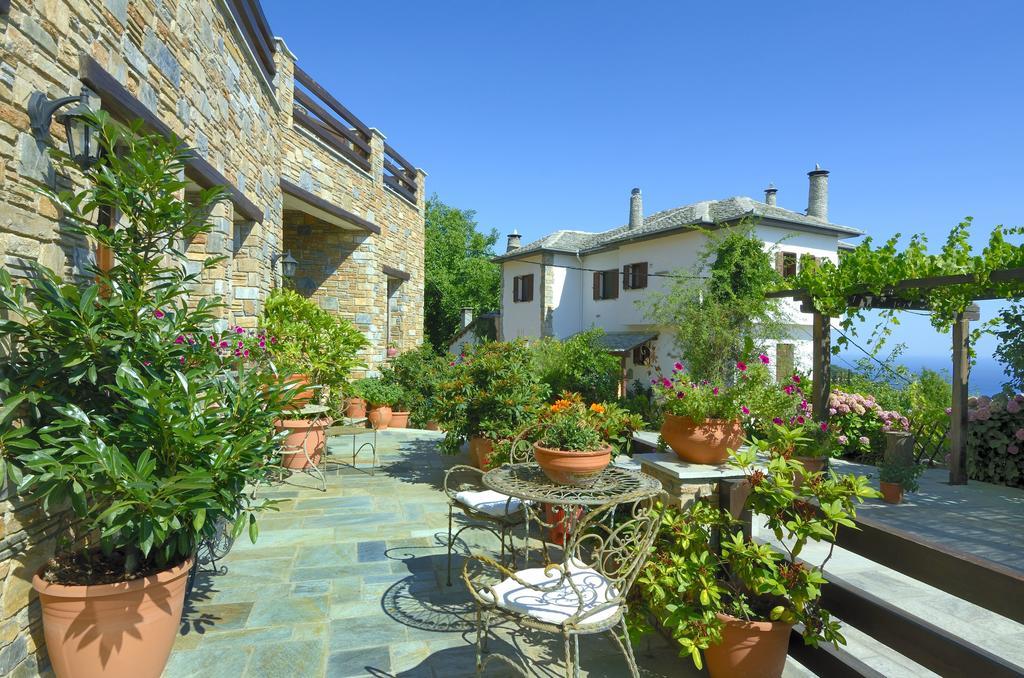 Guesthouse Iris ซาการาดา ภายนอก รูปภาพ